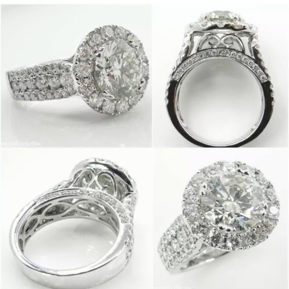 Gorgeous 18k Round Cut White Sapphire Ring - Picture 3 of 4